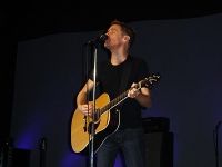 Bryan Adams