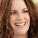  Megan Mullally