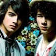  Jonas Brothers