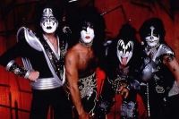 Kiss