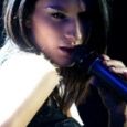  Laura Pausini