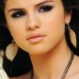  Selena Gomez